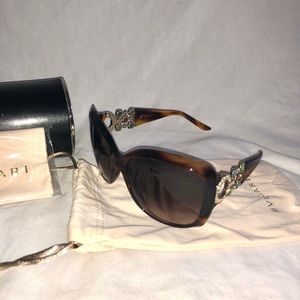 BVGLARI SPECIAL EDITION SUNGLASSES LIKE NEW